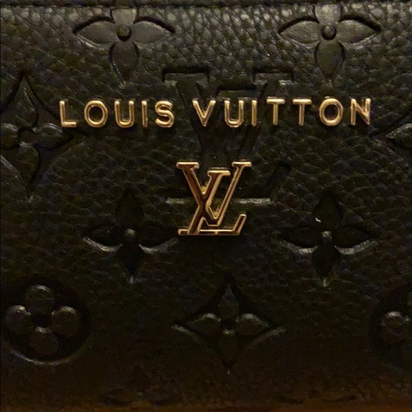 Meet your Posher, Patricia - Picture 2 of 2